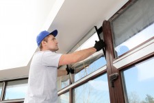 Residential & Comm. Glass Repair & Replacement Co.