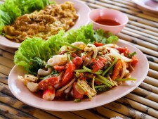 Authentic Hawaiian Restaurant with Stellar Reputation