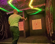 Axe Throwing Entertainment Venue