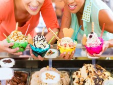 Reduced! Ice Cream and Deserts! Great Location Netting over $63K